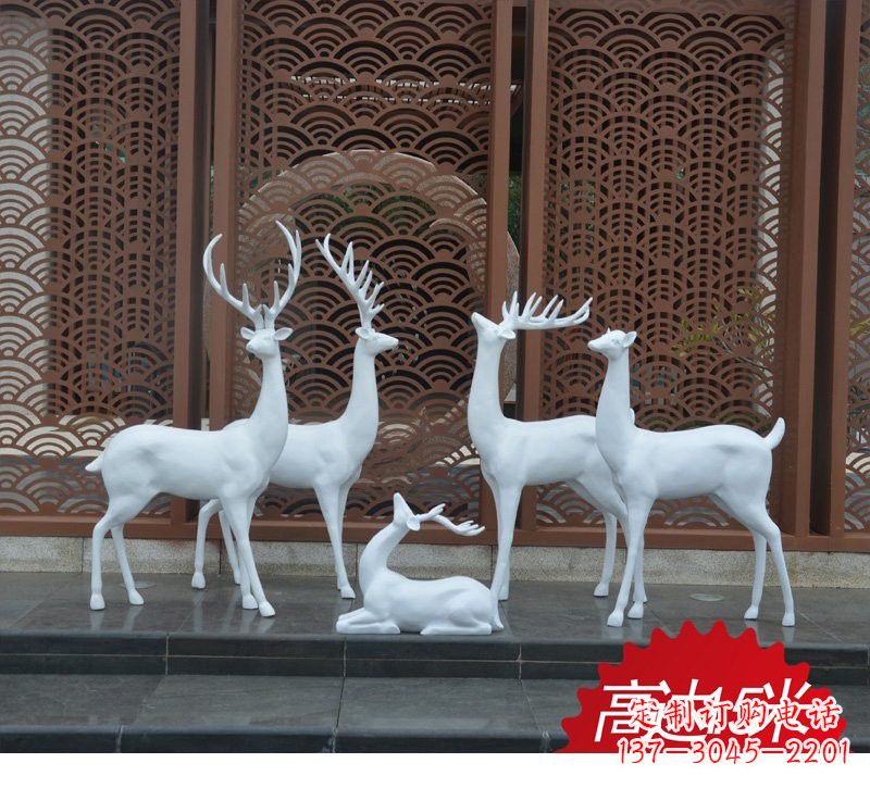沈阳玻璃钢白鹿雕塑给家居添彩