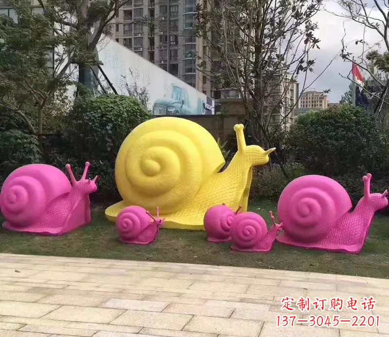 沈阳玻璃钢彩绘蜗牛雕塑