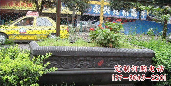 沈阳玻璃钢仿铜花盆雕塑精美工艺结合现代科技