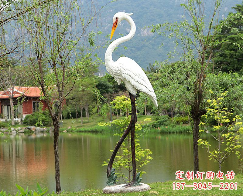 沈阳玻璃钢仙鹤雕塑价格