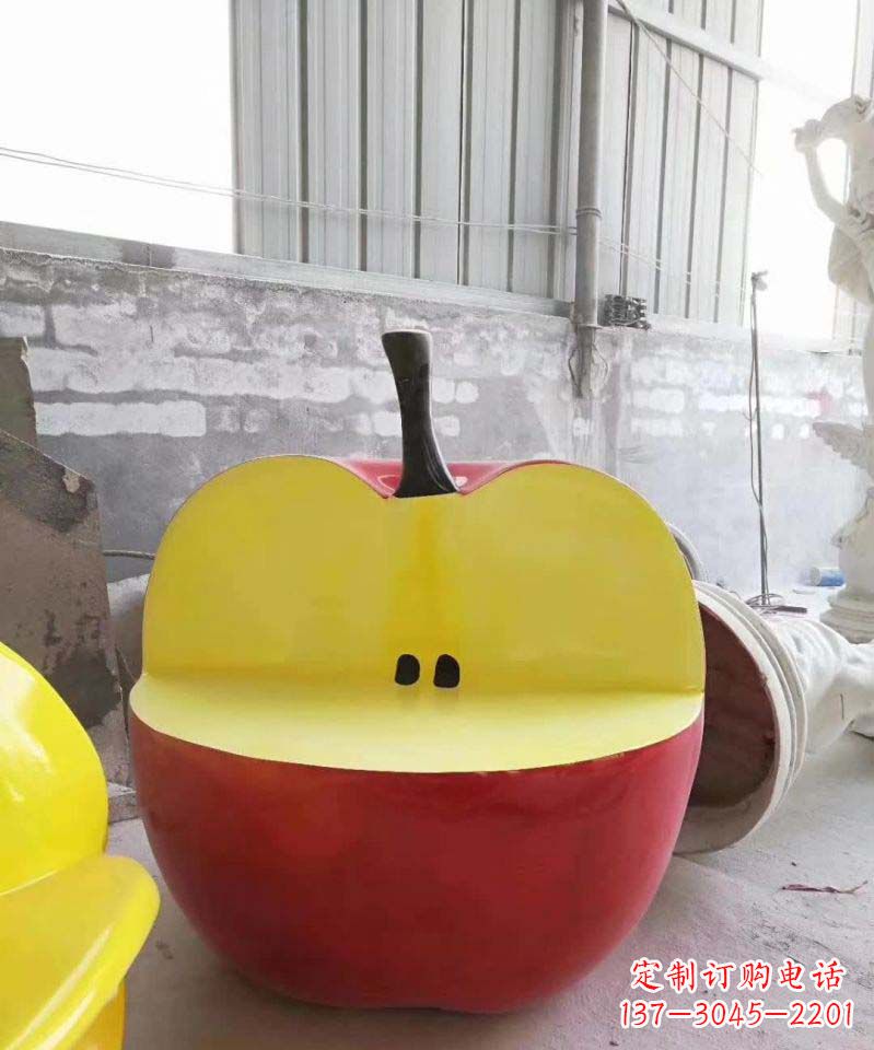 沈阳不锈钢苹果雕塑精致而经久不衰