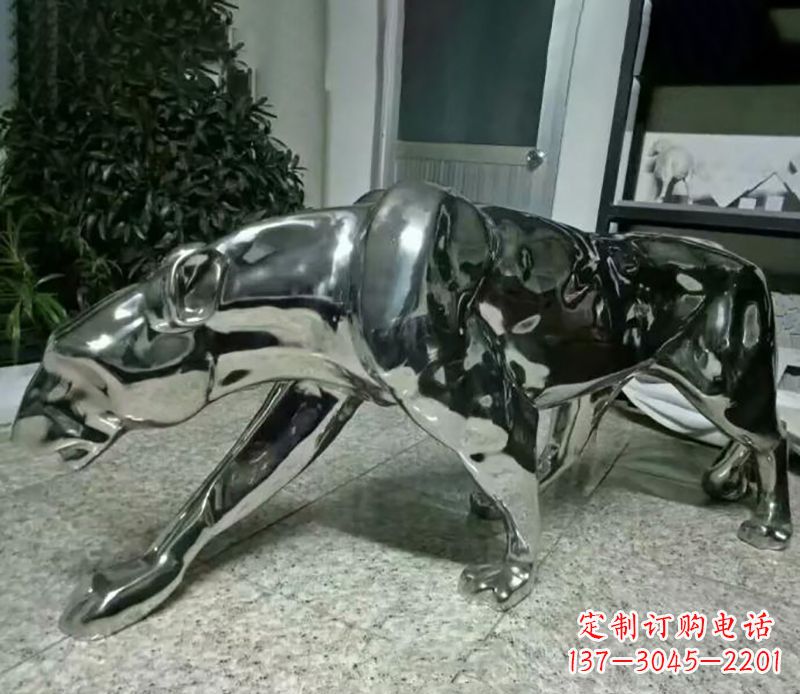 沈阳不锈钢豹子雕塑