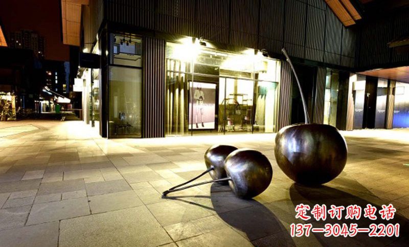 沈阳不锈钢步行街樱桃雕塑