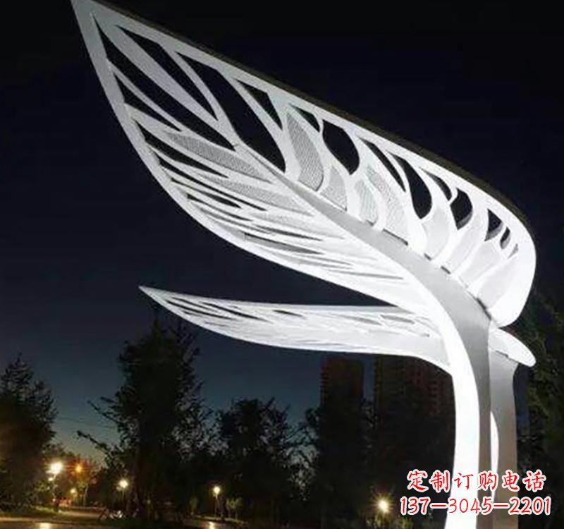 沈阳不锈钢树叶雕塑点缀城市景观