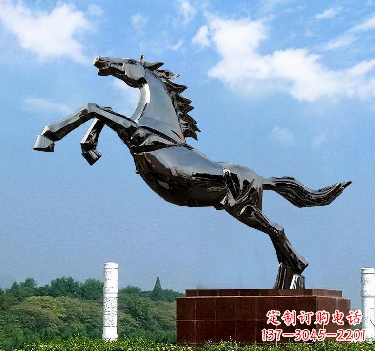 沈阳不锈钢城市艺术奔马雕塑精美的艺术之作