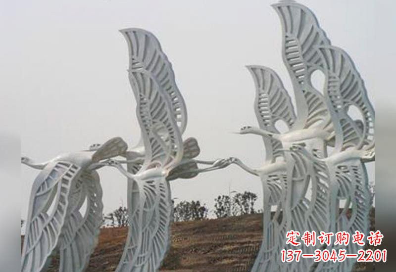 沈阳仙鹤雕塑融入不锈钢的飞翔之美