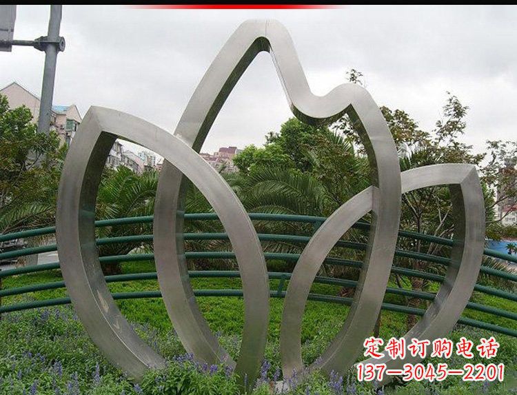 沈阳不锈钢抽象树叶雕塑2