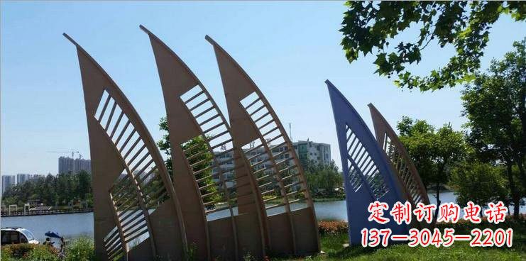 沈阳不锈钢公园的船帆雕塑