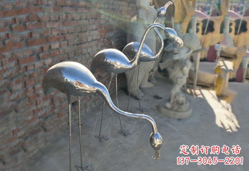 沈阳不锈钢火烈鸟雕塑灿烂耀眼的艺术之作
