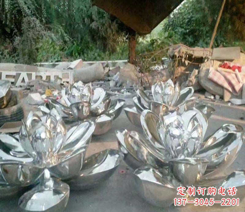 沈阳不锈钢荷花雕塑给公园带来灿烂美景