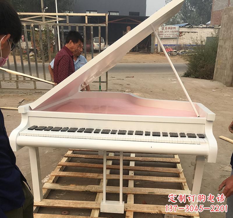 沈阳不锈钢钢琴雕塑融合音乐与艺术的完美结合