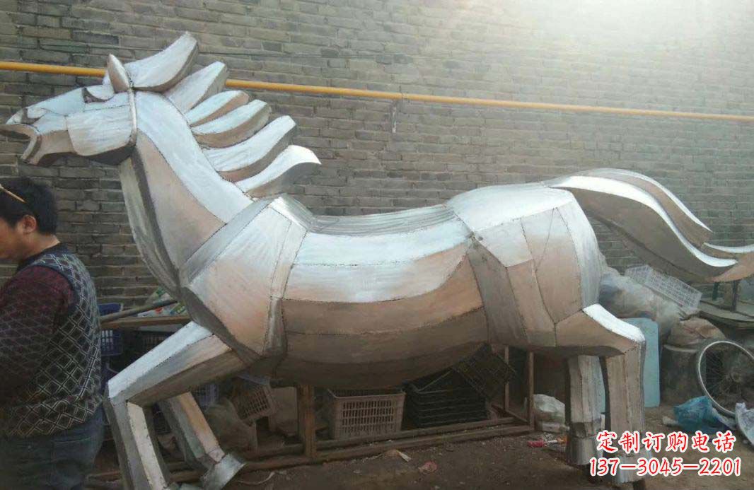 沈阳不锈钢户外马雕塑精美的艺术装点