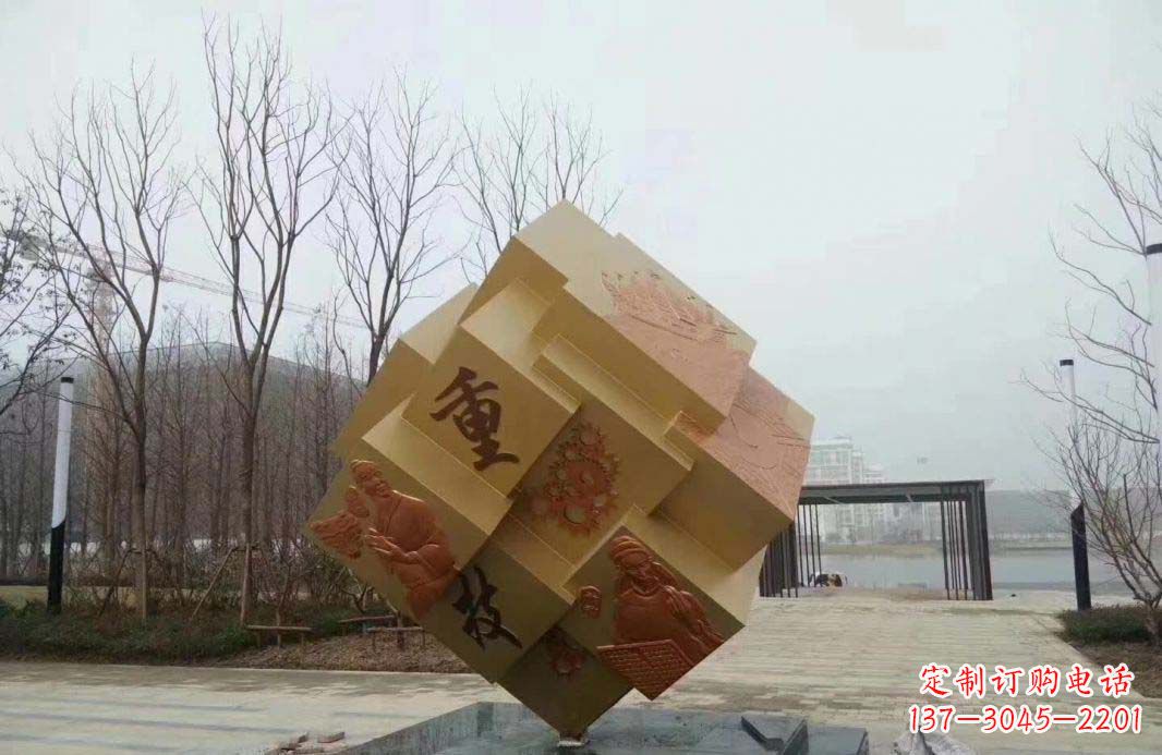 沈阳不锈钢魔方雕塑给景观增添丰富多彩