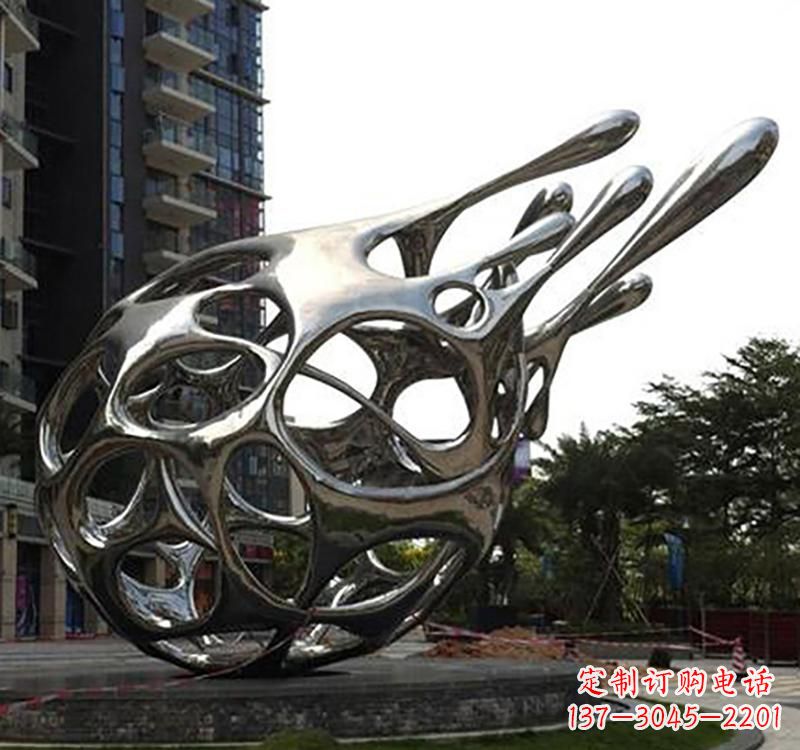 沈阳不锈钢镜面火龙果雕塑精致的艺术瑰宝