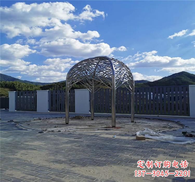 沈阳不锈钢凉亭雕塑美丽的艺术之作