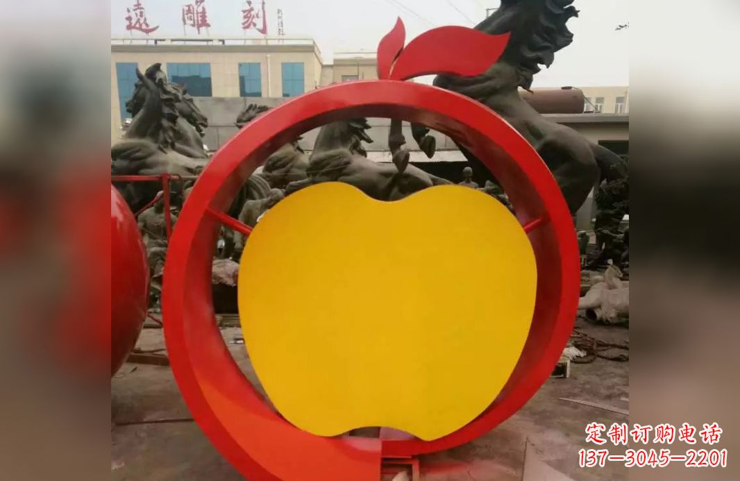 沈阳不锈钢苹果雕塑——见证爱与和平