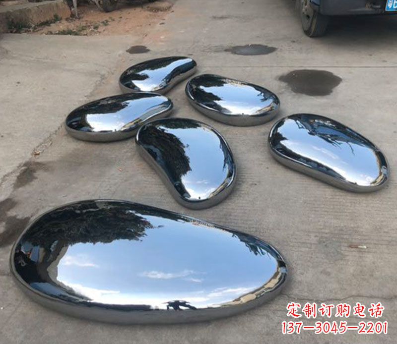 沈阳水滴雕塑——不锈钢的精美之作