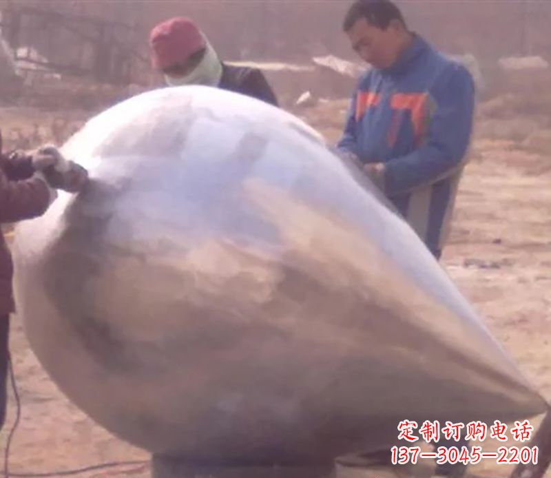 沈阳不锈钢水滴雕塑精致美丽的艺术品