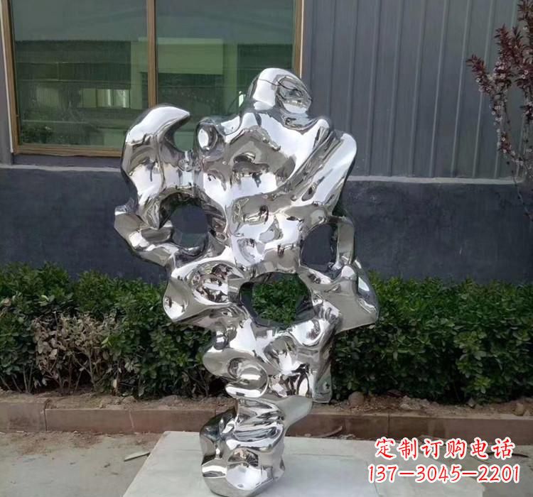 沈阳精美太湖石雕塑,给环境带来灿烂光彩