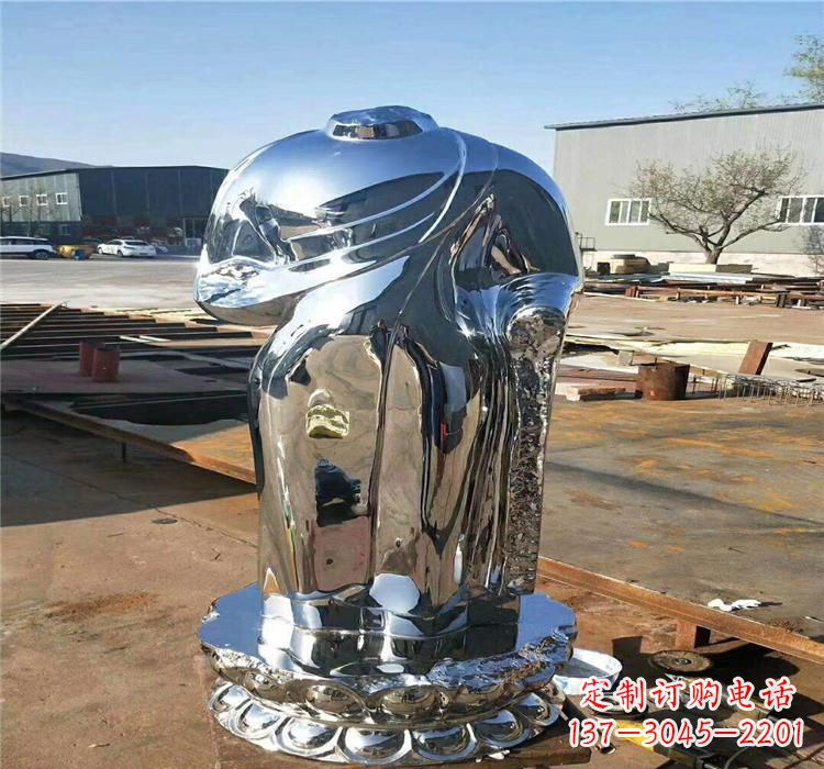 沈阳太湖石雕塑精美的艺术之作