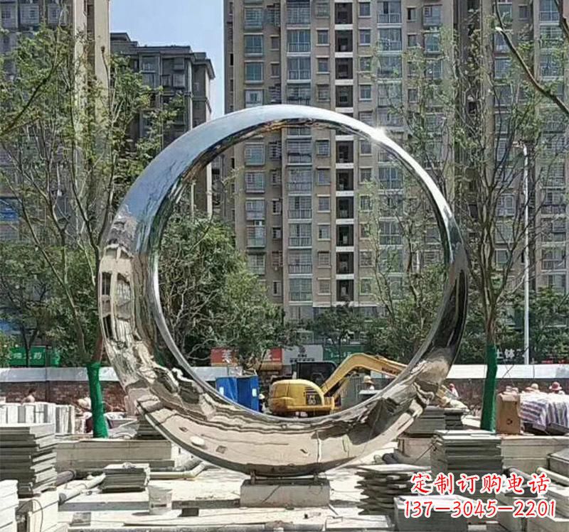 沈阳不锈钢艺术圆环雕塑——艺术的精粹