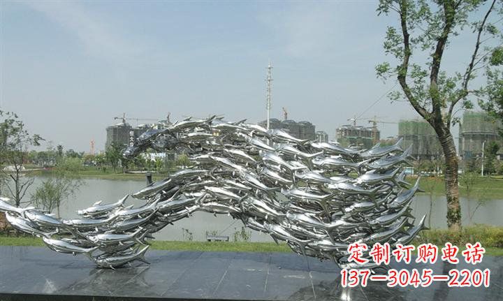 沈阳精美动物雕塑点缀不锈钢鱼群公园