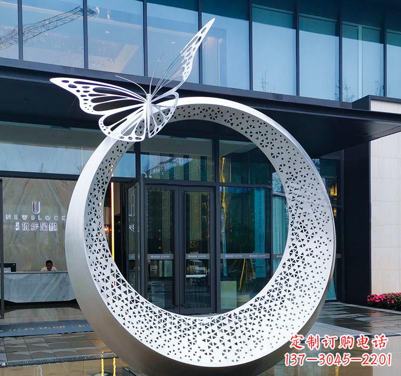 沈阳不锈钢园林戒指雕塑精美细腻的艺术品