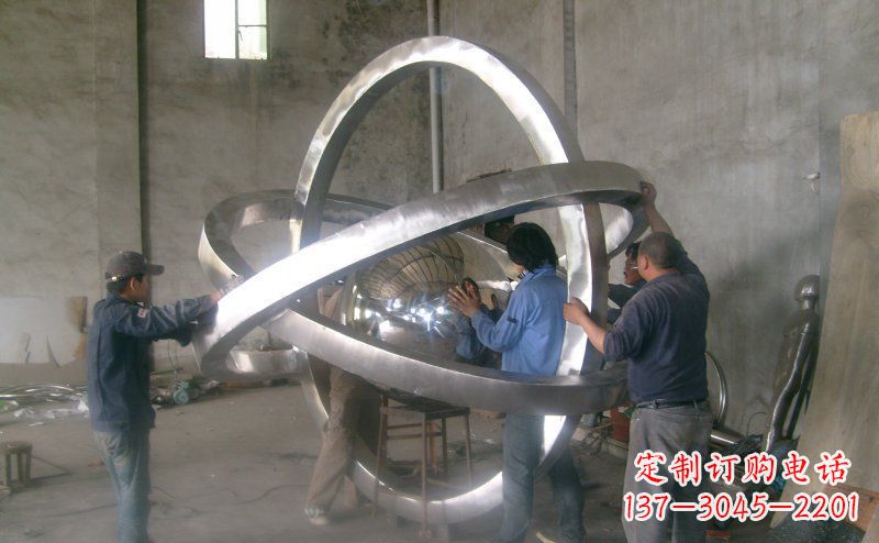 沈阳不锈钢圆环雕塑——艺术之美