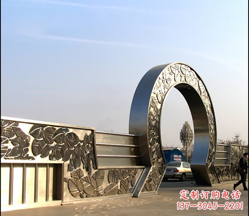 沈阳拱门雕塑艺术品的精美表现