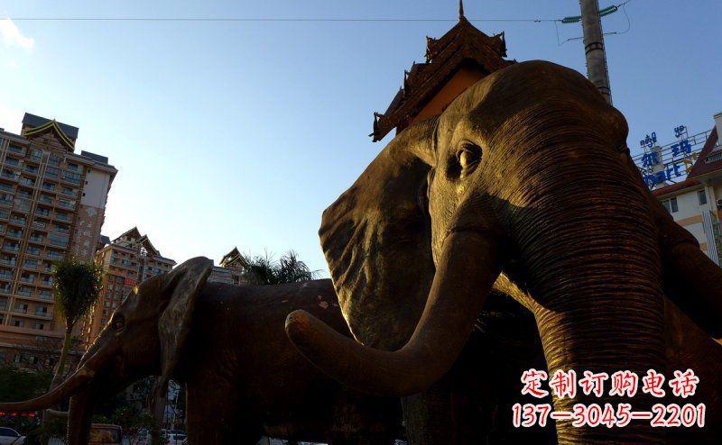 沈阳步行街上的大象雕塑——给街道带来活力