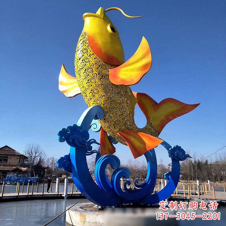 沈阳彩绘不锈钢鱼跃雕塑-大型水景喷泉动物雕塑