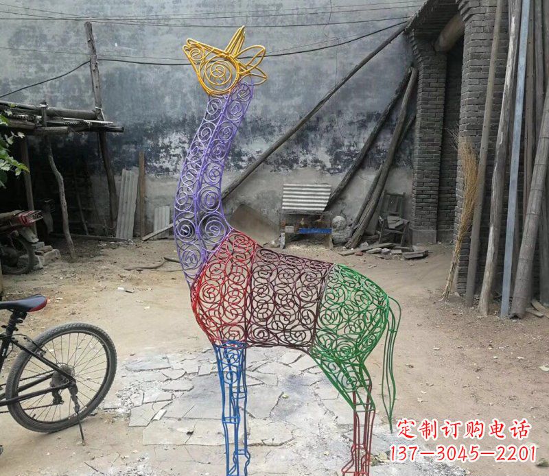 沈阳彩色不锈钢镂空梅花鹿雕塑——精美艺术品