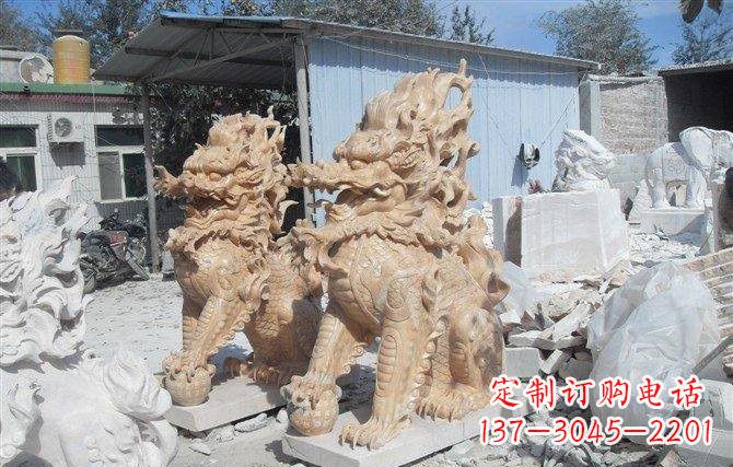 沈阳踩球麒麟石雕