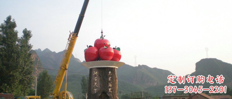 沈阳不锈钢苹果雕塑缔造城市风采