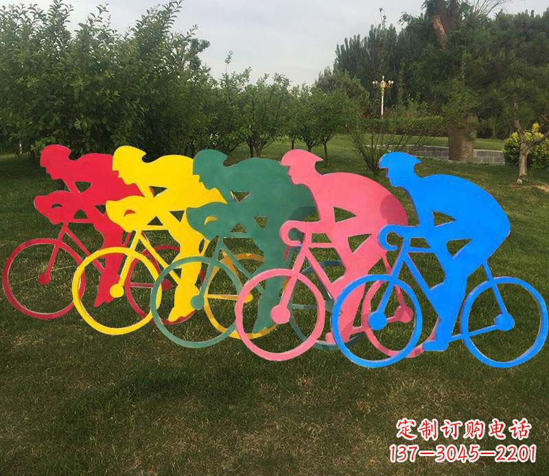 沈阳抽象骑自行车公园雕塑