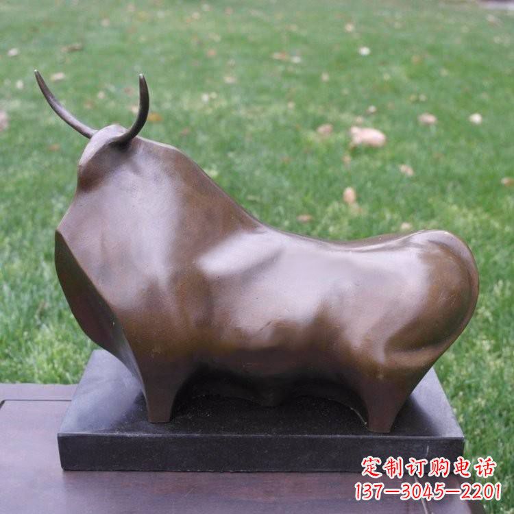 沈阳十二生肖铜牛雕塑——传承中国古老文化