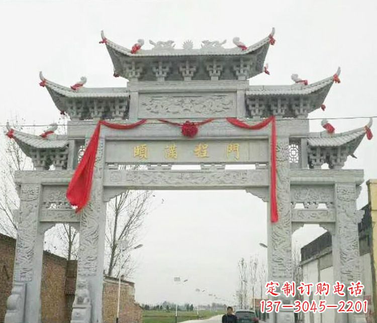 沈阳牌坊雕塑纪念历史,传承文化