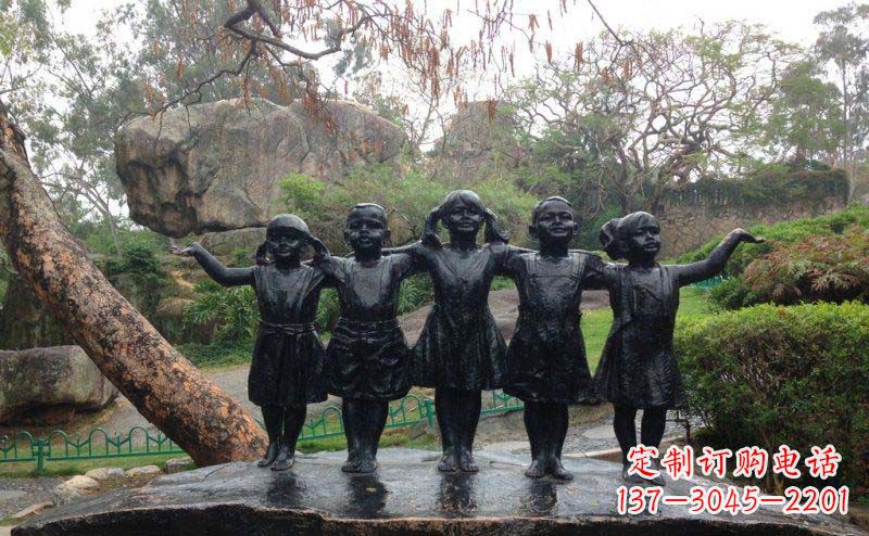 沈阳儿童雕塑传承着童真的美好