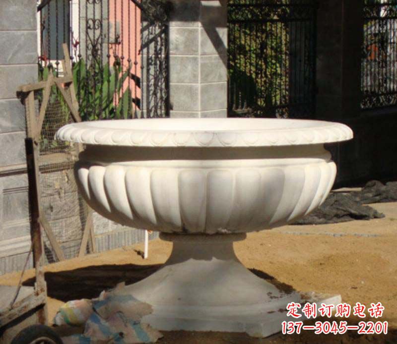 沈阳精美大理石花盆雕塑