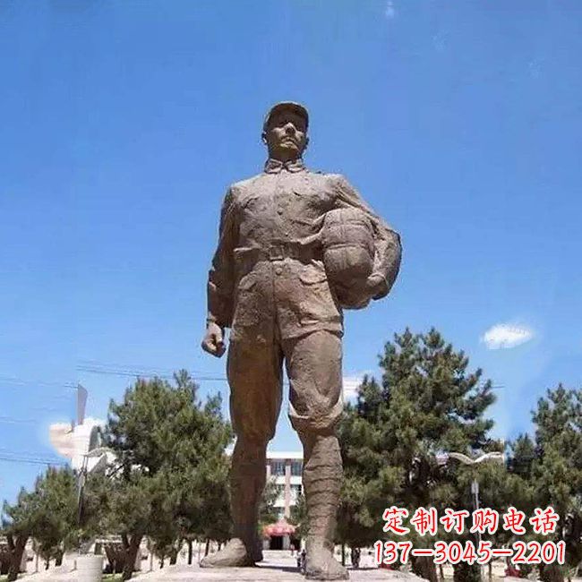 沈阳董存瑞石雕像 - 传承英雄精神的纪念雕塑