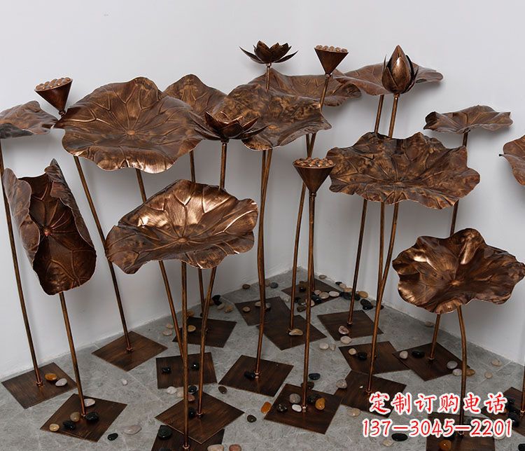 沈阳锻铜荷花景观雕塑