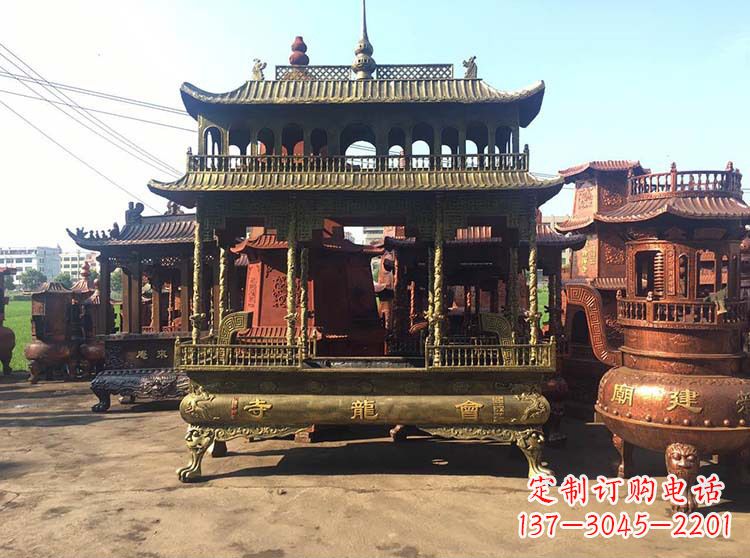 沈阳高浮雕螭龙纹铜香炉