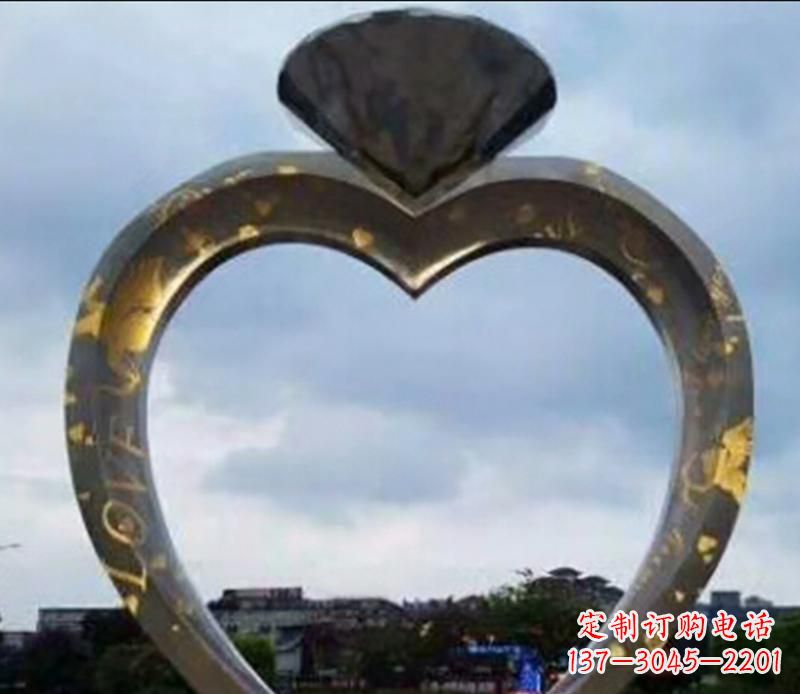 沈阳不锈钢大型钻石戒指景观雕塑
