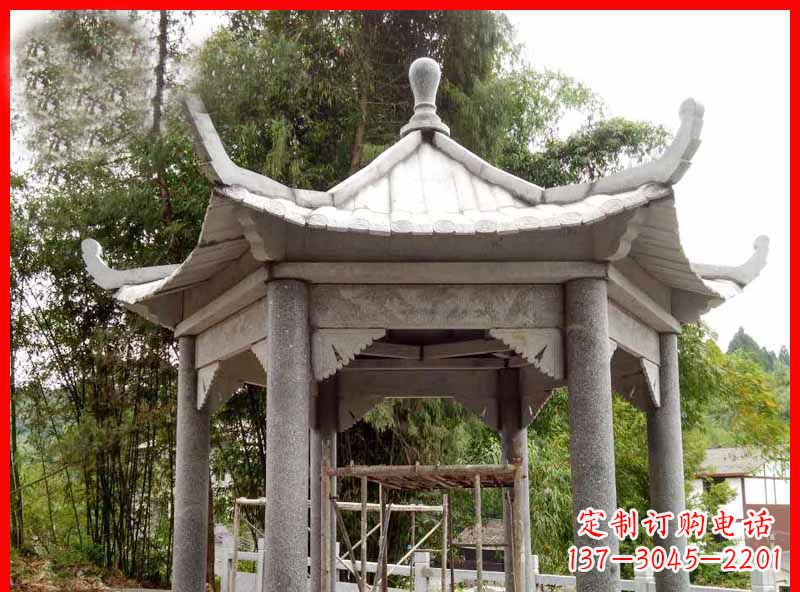 沈阳复古公园石凉亭雕塑