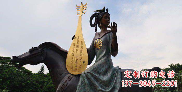 沈阳传统风情,精美古典的琵琶女铜雕