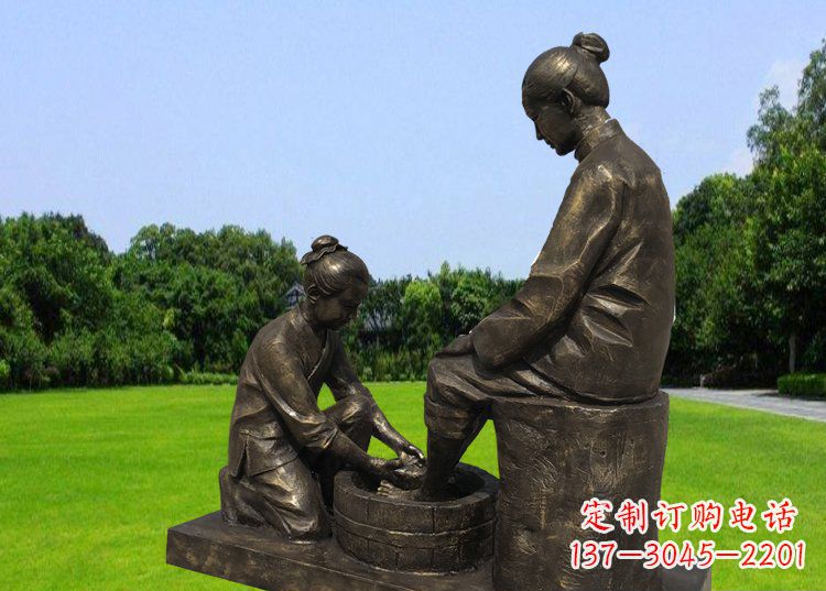 沈阳浓浓爱意的母爱,定制青铜铸造的母亲雕塑