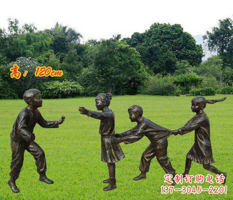 沈阳公园玩老鹰捉小鸡的儿童小品铜雕 (2)