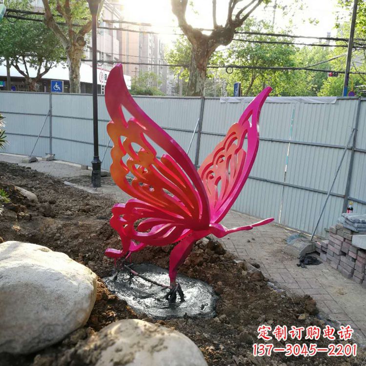 沈阳红色不锈钢蝴蝶园林摆件