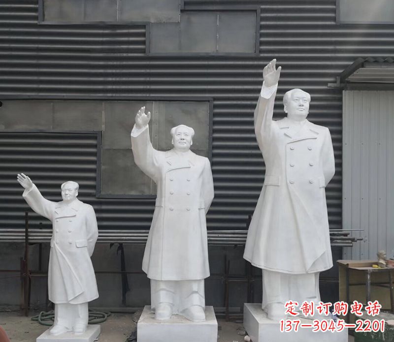沈阳追随主席足迹,收藏挥手毛主席校园伟人石雕