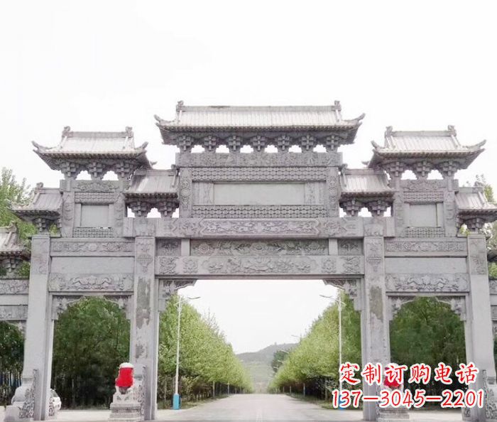 沈阳三门石雕牌坊,独具特色的地标雕塑